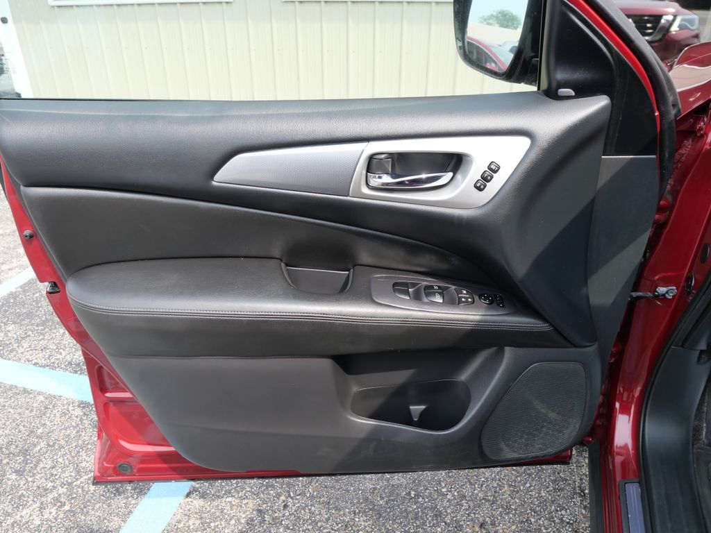 2017 Nissan Pathfinder SL Mt Pleasant MI