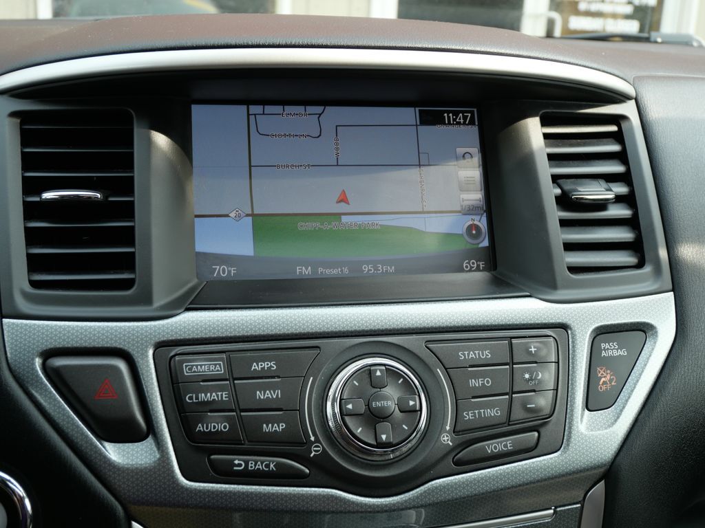2017 Nissan Pathfinder SL Mt Pleasant MI