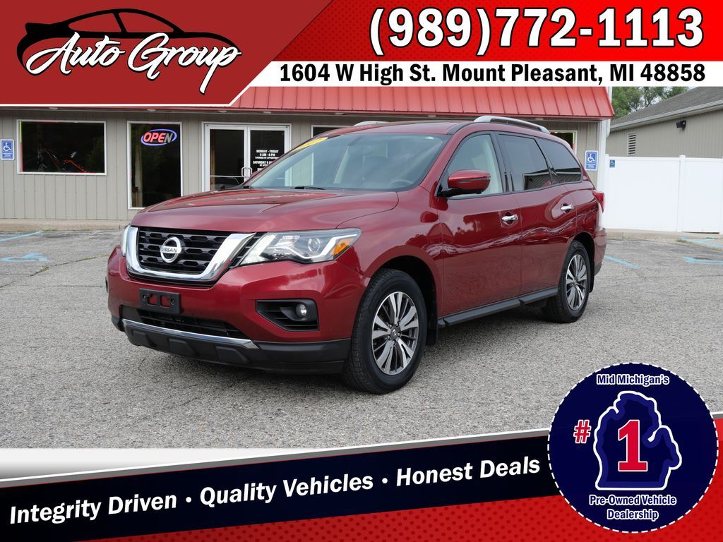 2017 Nissan Pathfinder SL
