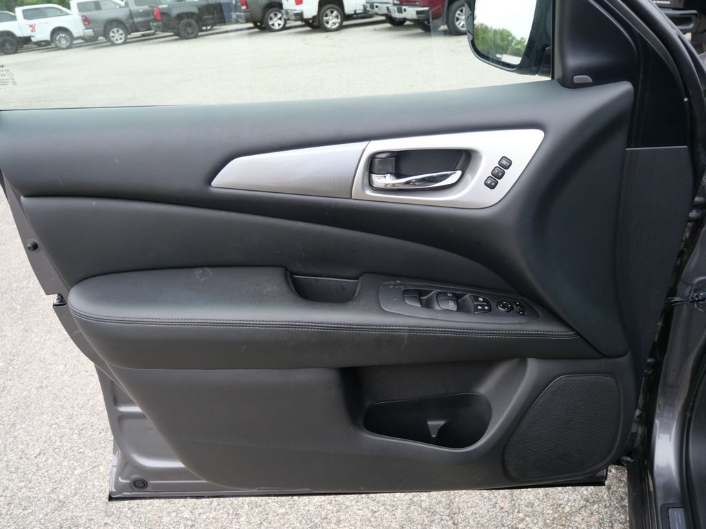 2017 Nissan Pathfinder SL Mt Pleasant MI