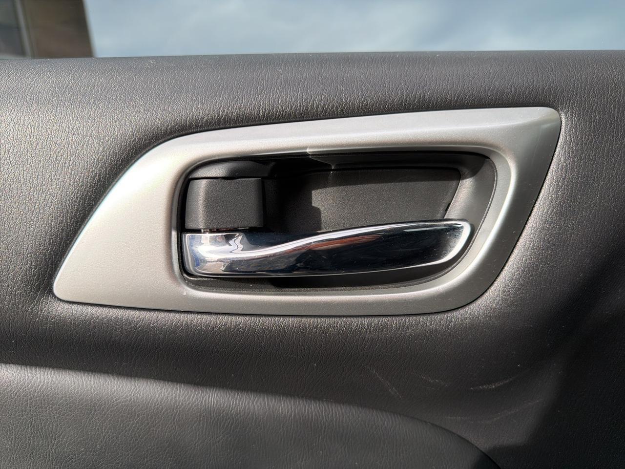 2017 Nissan Pathfinder SL Bend OR