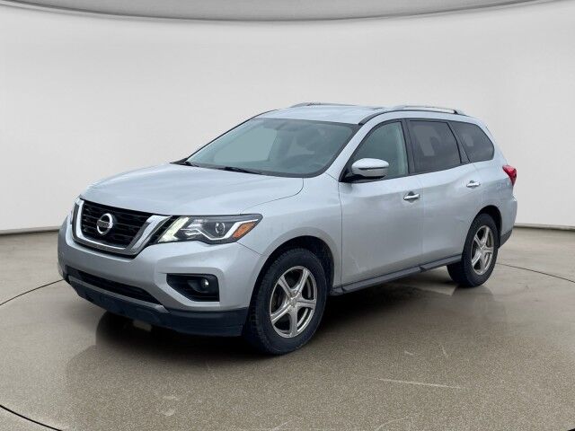 2017 Nissan Pathfinder SV