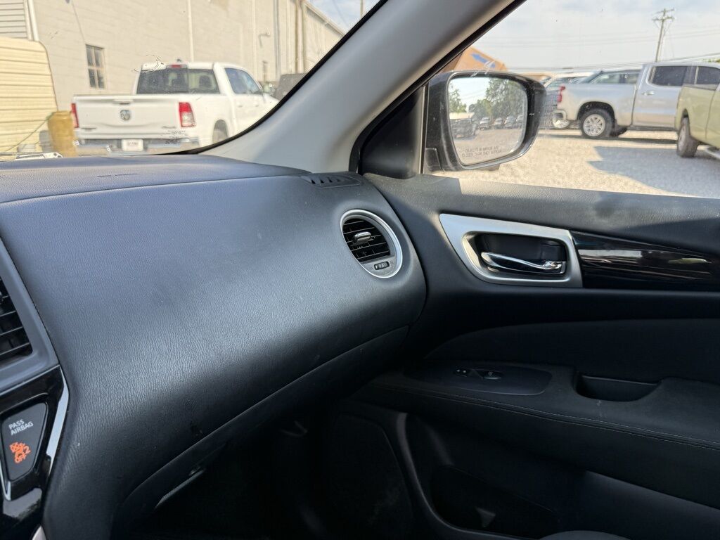 2017 Nissan Pathfinder SV Crestwood KY