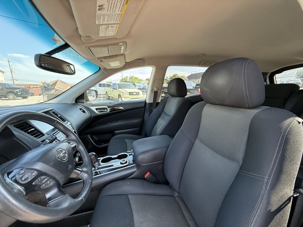 2017 Nissan Pathfinder SV Crestwood KY