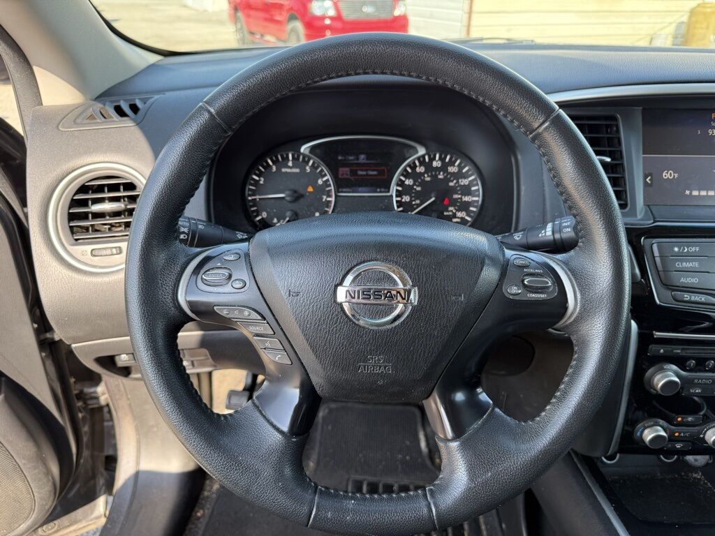 2017 Nissan Pathfinder SV Crestwood KY