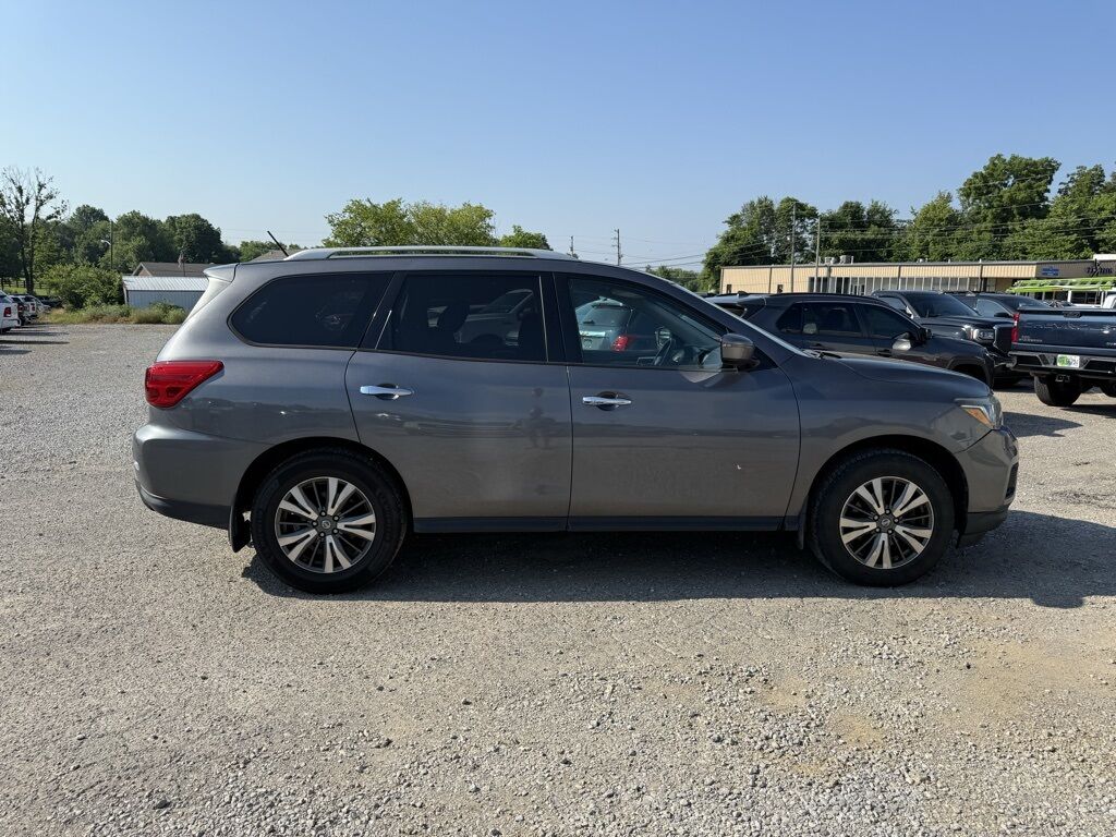 2017 Nissan Pathfinder SV Crestwood KY
