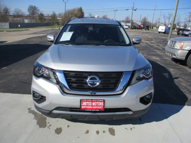 2017 Nissan Pathfinder SV