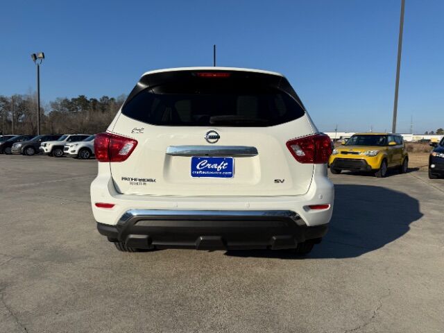 2017 Nissan Pathfinder SV