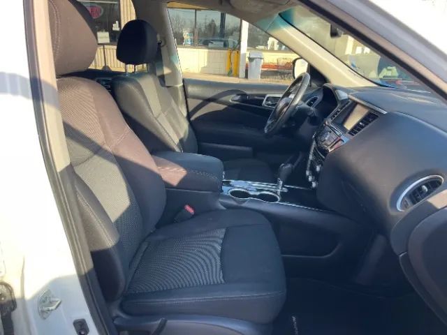 2017 Nissan Pathfinder SV Sport Utility 4D Cincinnati OH