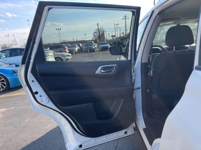 2017 Nissan Pathfinder SV Sport Utility 4D Cincinnati OH