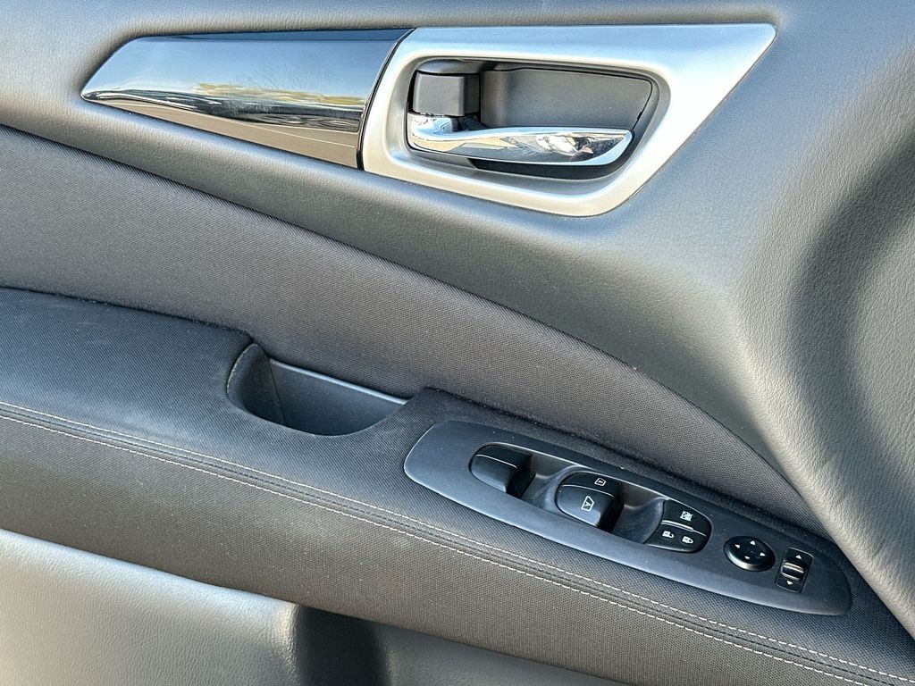 2017 Nissan Pathfinder SV Tucson AZ
