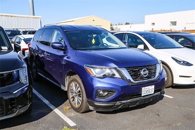 2017 Nissan Pathfinder SV Tacoma WA