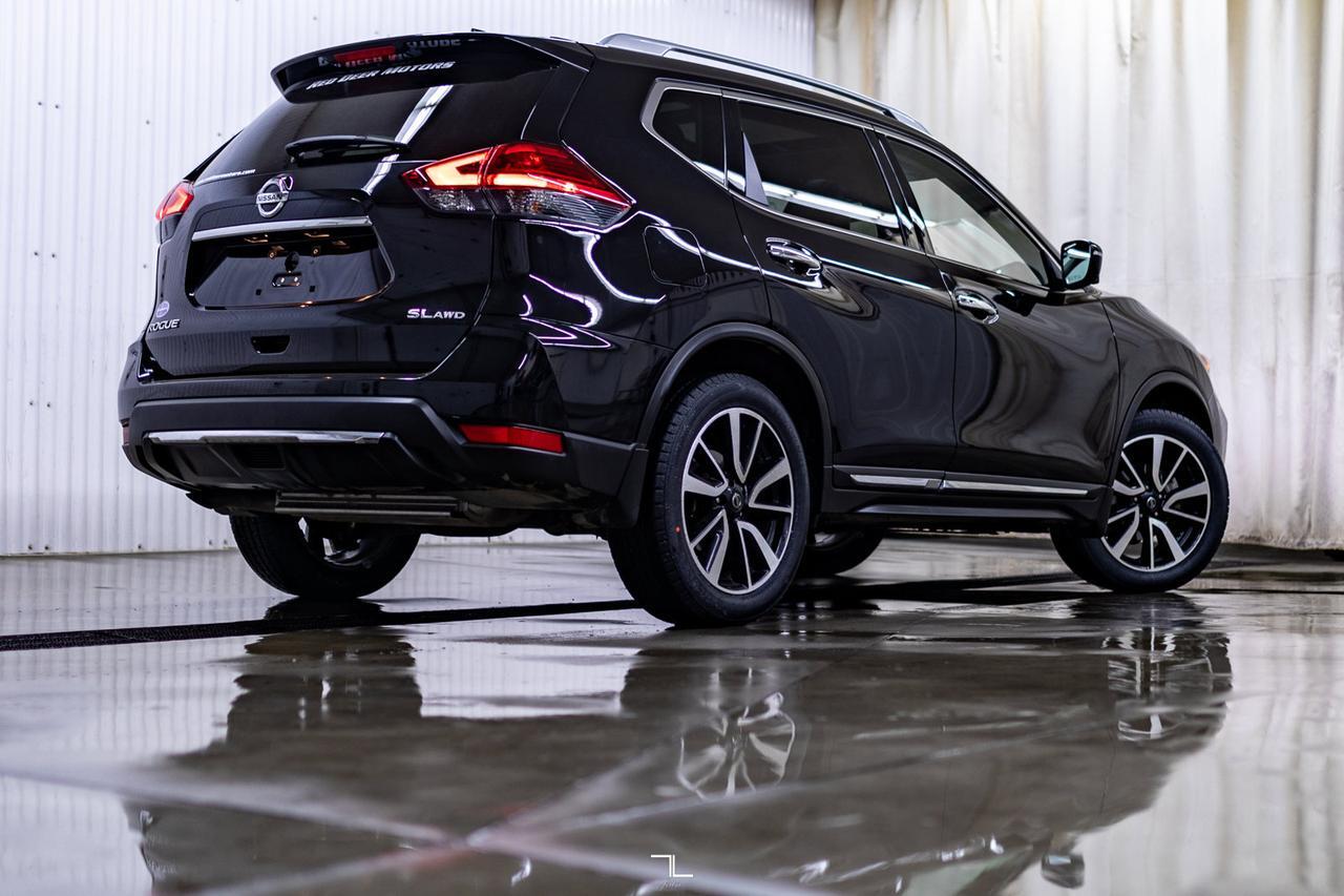 2017 Nissan Rogue AWD SL Leather Roof Nav BCam Red Deer AB