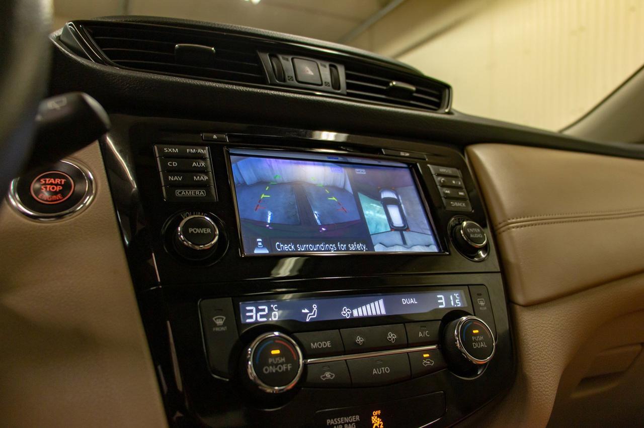 2017 Nissan Rogue AWD SL Leather Roof Nav Red Deer AB