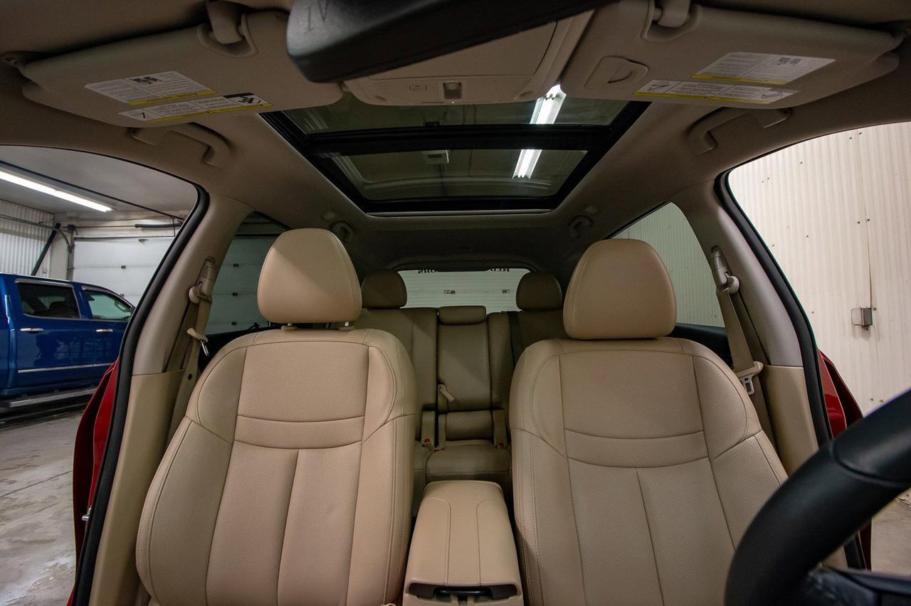 2017 Nissan Rogue AWD SL Leather Roof Nav Red Deer AB