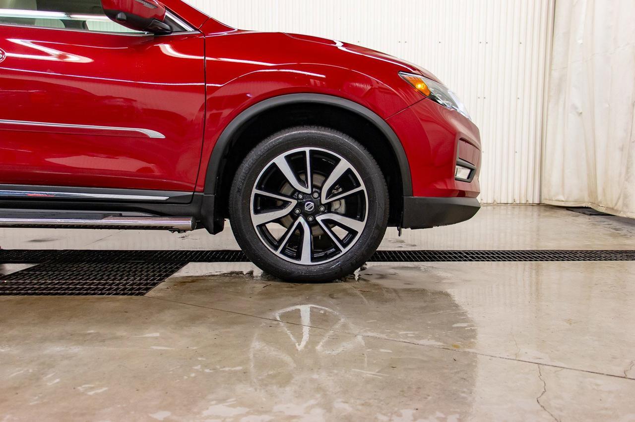 2017 Nissan Rogue AWD SL Leather Roof Nav Red Deer AB