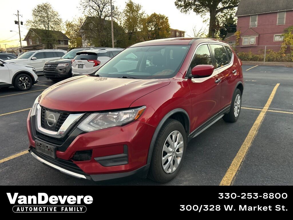 Used 2017 Nissan Rogue S AWD