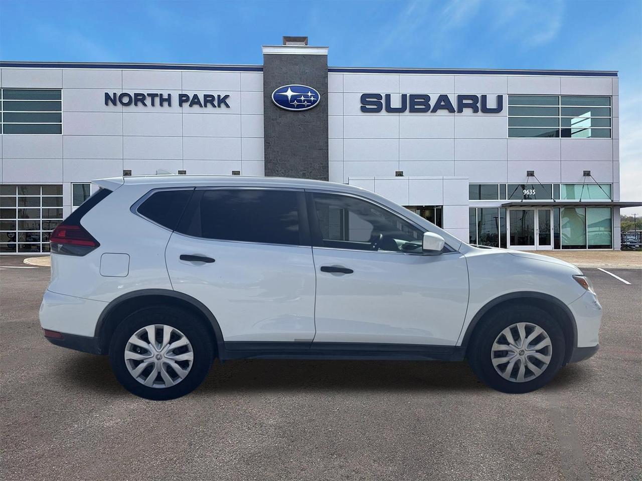 2017 Nissan Rogue S