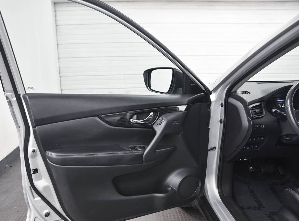 2017 Nissan Rogue SL AKRON OH