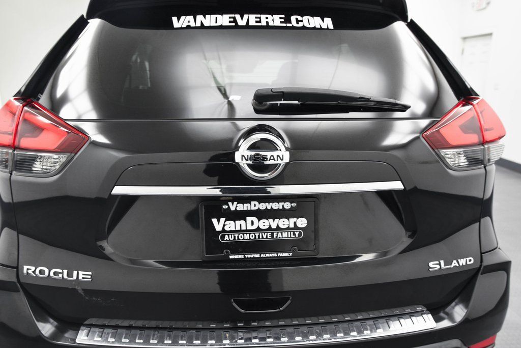 2017 Nissan Rogue SL Akron OH