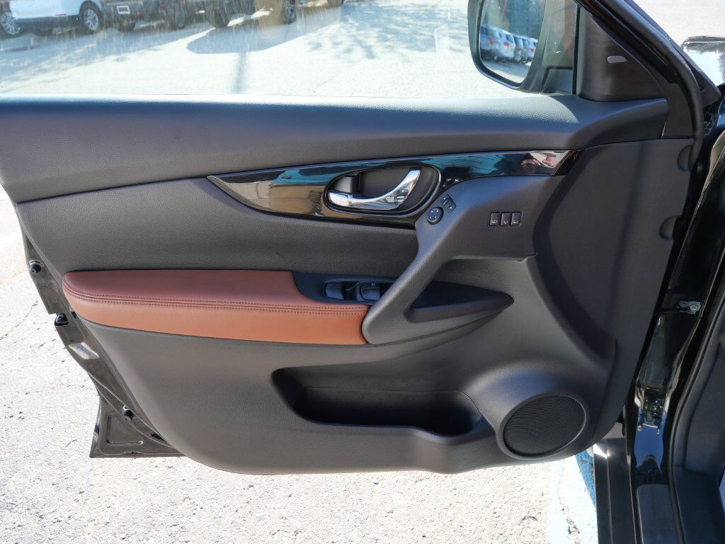 2017 Nissan Rogue SL Mt Pleasant MI