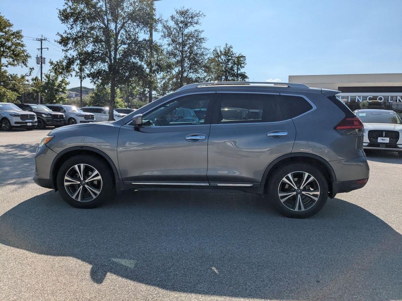 2017 Nissan Rogue SL