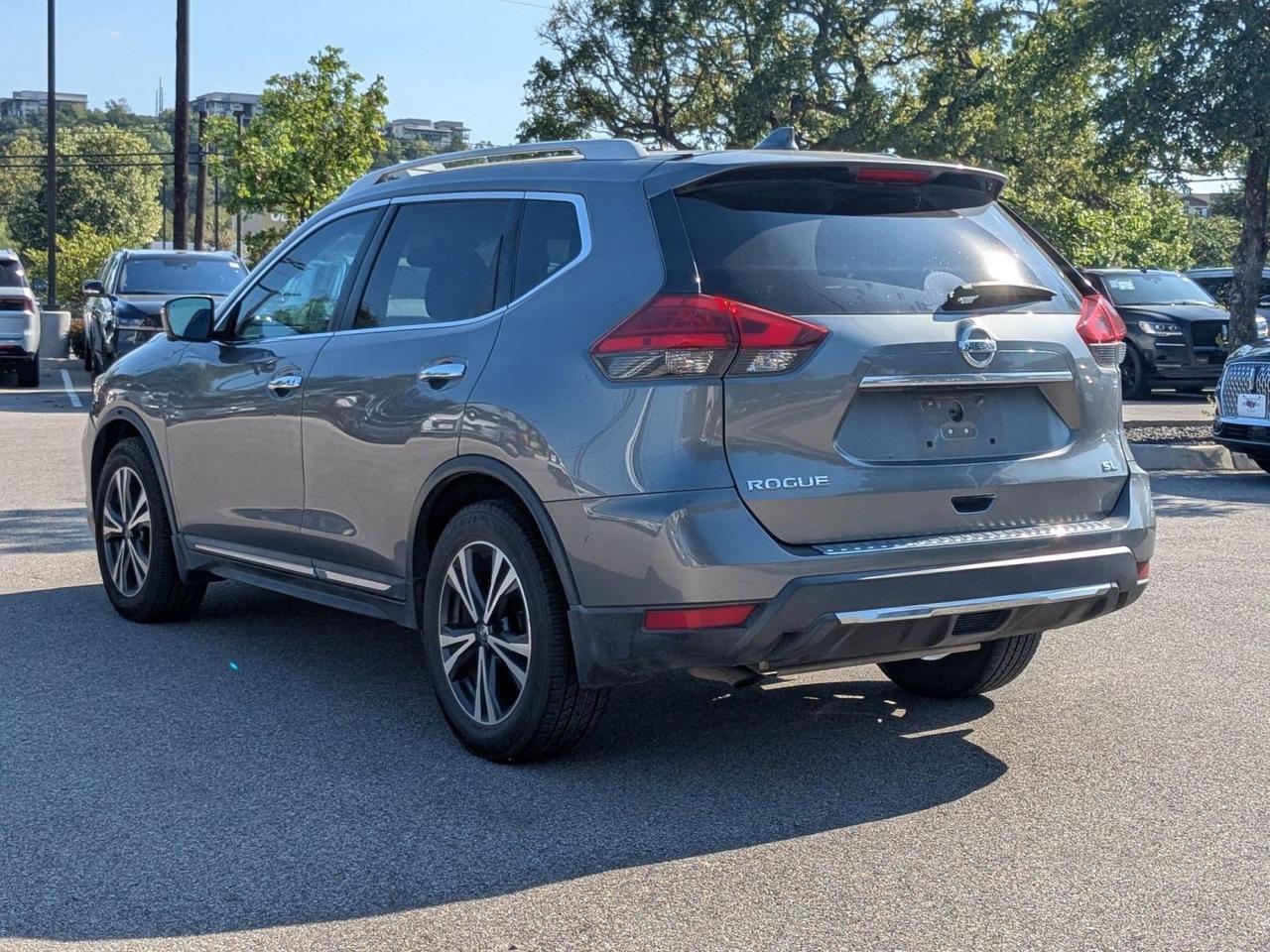 2017 Nissan Rogue SL