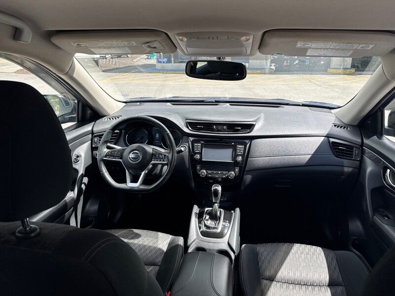 2017 Nissan Rogue SV - HEATED SEATS - NAVIGATION Webster MA
