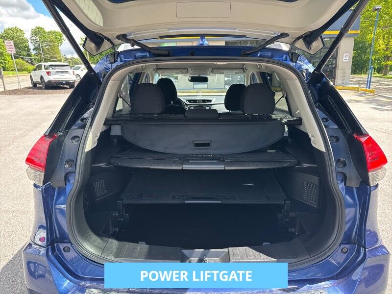 2017 Nissan Rogue SV - HEATED SEATS - NAVIGATION Webster MA