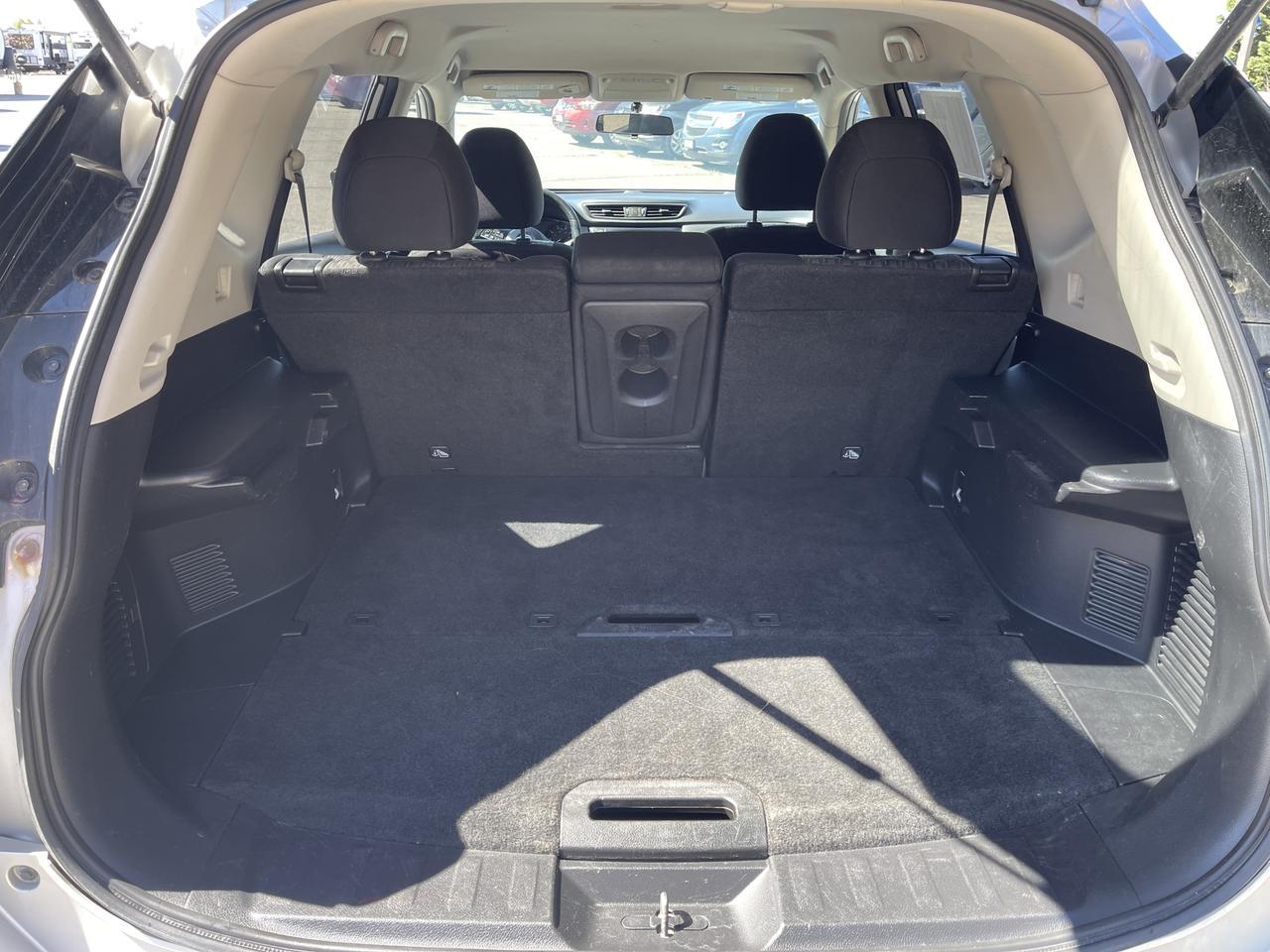 2017 Nissan Rogue SV AWD Hayden ID