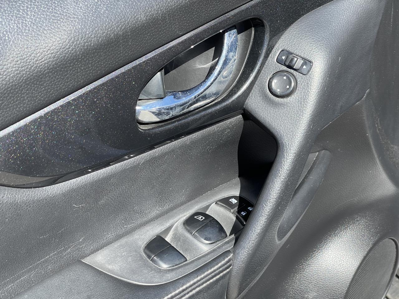 2017 Nissan Rogue SV AWD Hayden ID