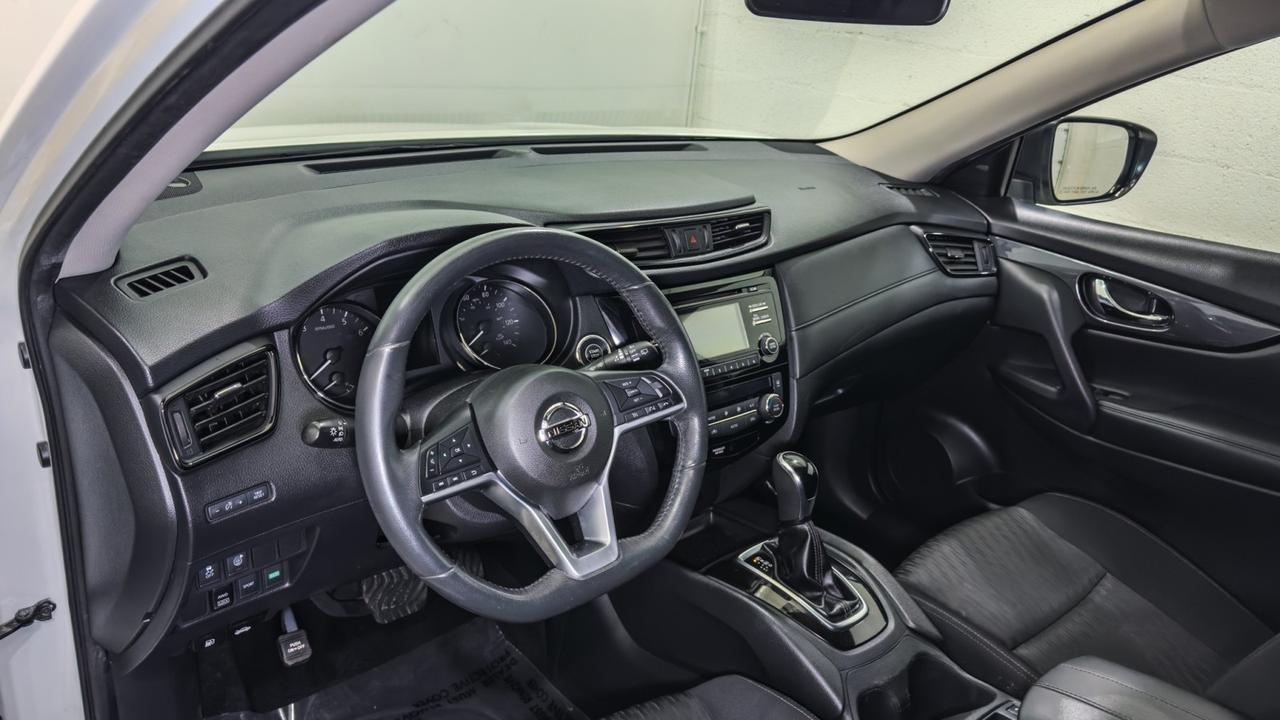 2017 Nissan Rogue SV AWD Tallmadge OH