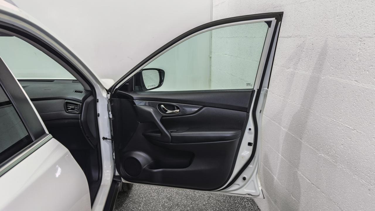 2017 Nissan Rogue SV AWD Tallmadge OH