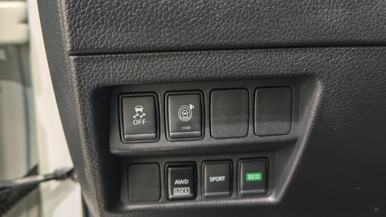 2017 Nissan Rogue SV AWD Tallmadge OH