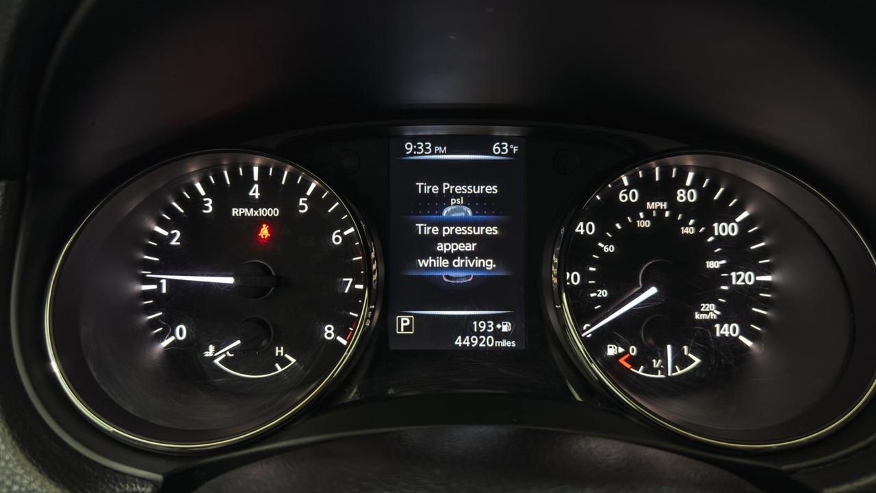 2017 Nissan Rogue SV AWD Tallmadge OH