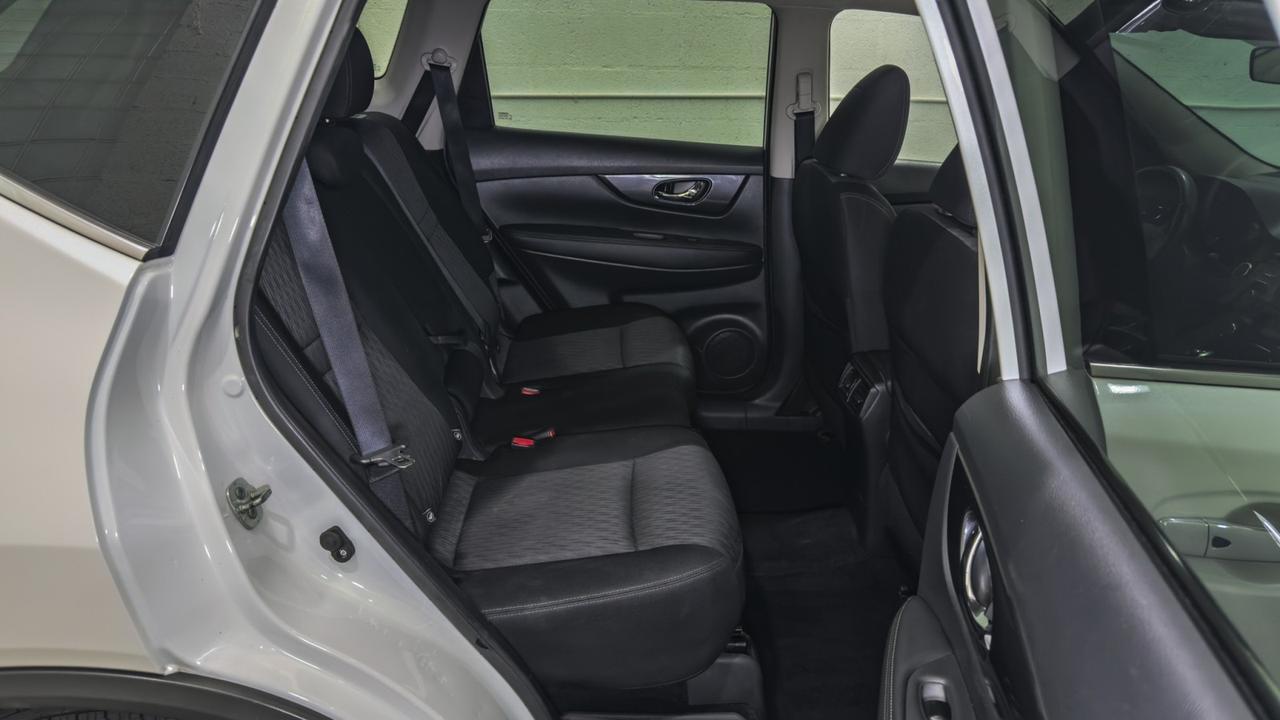 2017 Nissan Rogue SV AWD Tallmadge OH