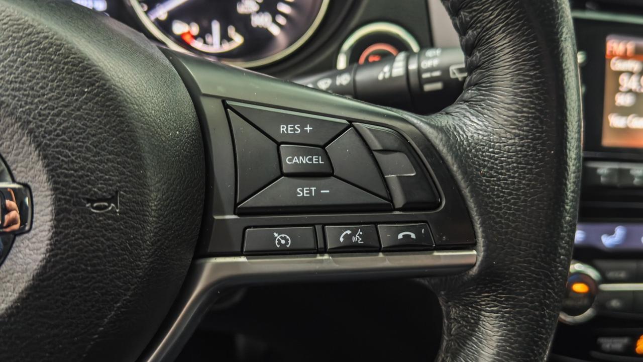 2017 Nissan Rogue SV AWD Tallmadge OH