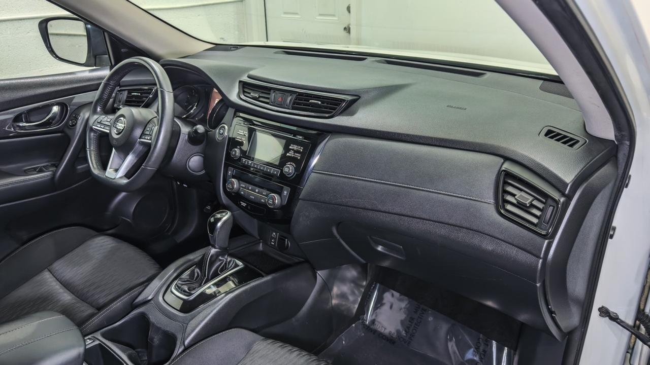 2017 Nissan Rogue SV AWD Tallmadge OH