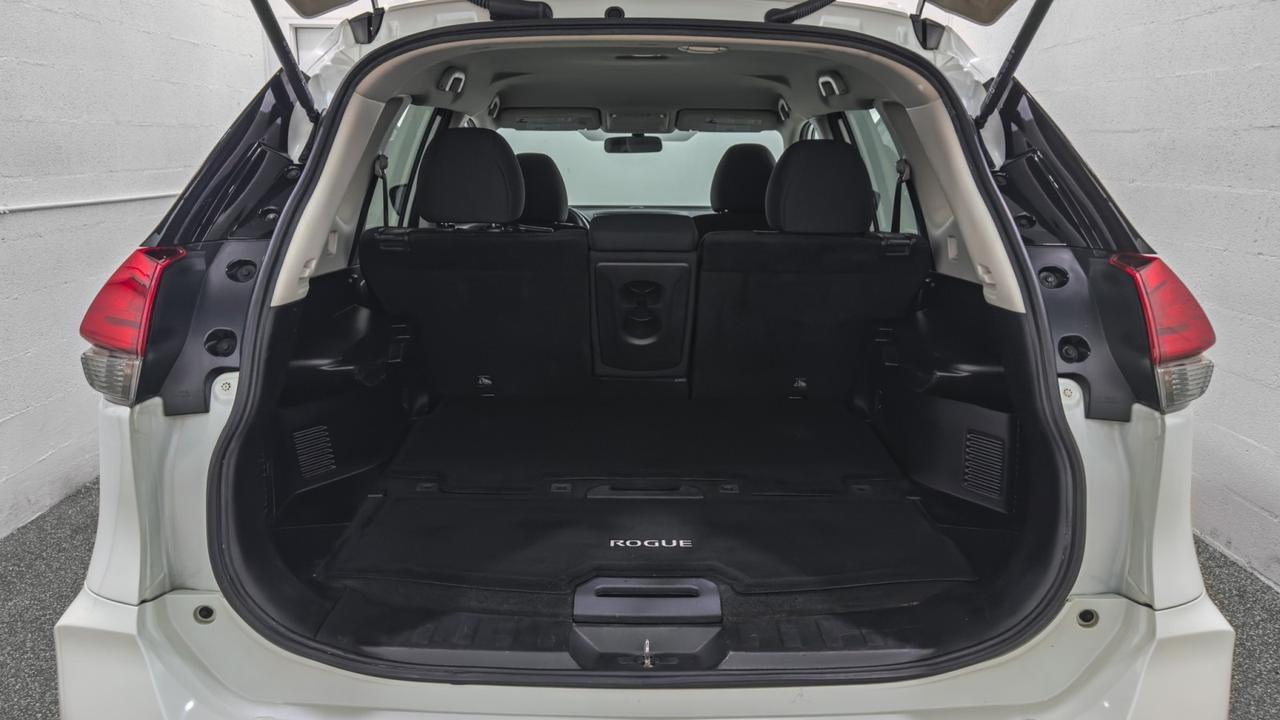 2017 Nissan Rogue SV AWD Tallmadge OH