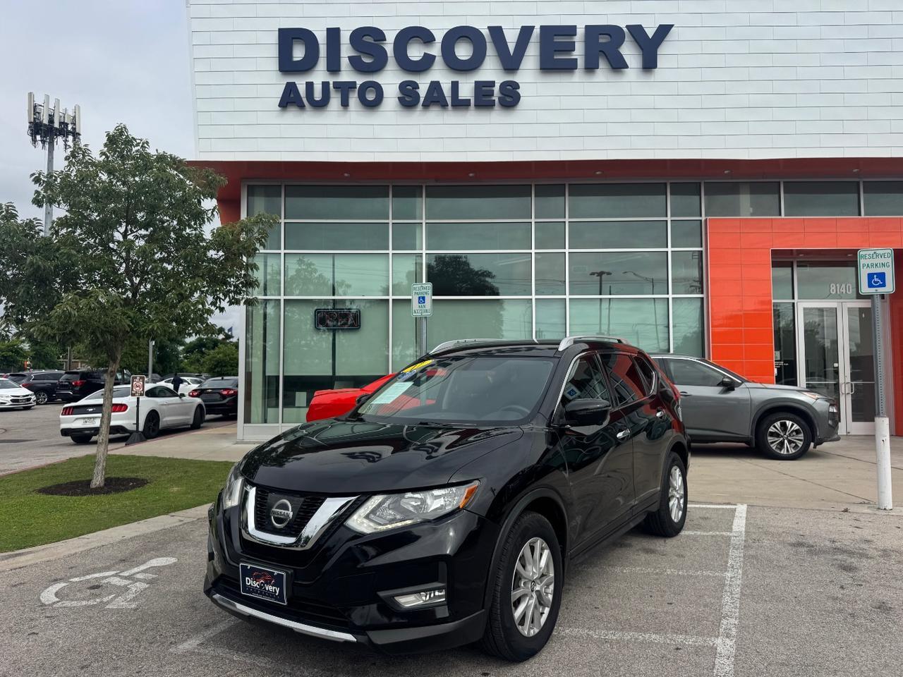 2017 Nissan Rogue SV FWD's photo