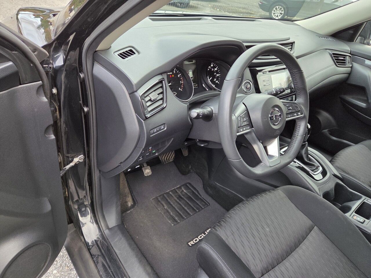 2017 Nissan Rogue SV Charlton MA