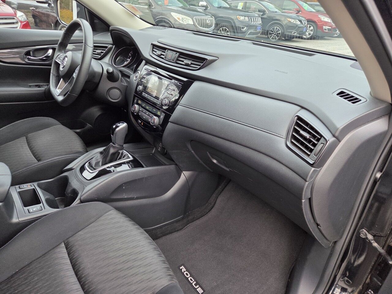 2017 Nissan Rogue SV Charlton MA