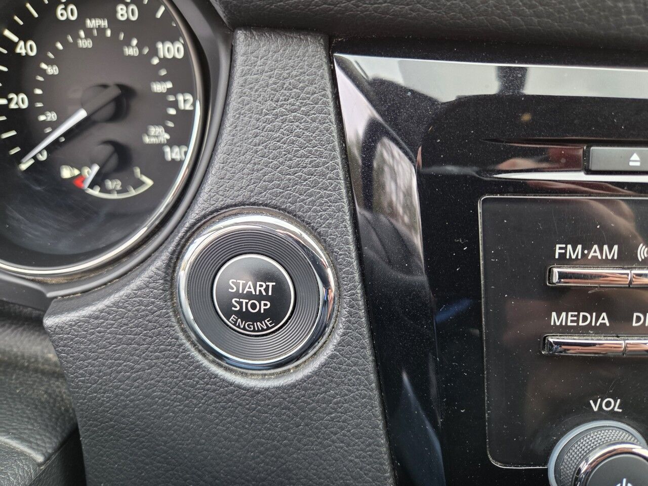 2017 Nissan Rogue SV Charlton MA