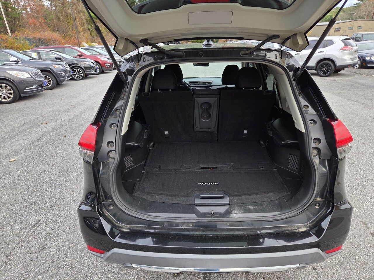 2017 Nissan Rogue SV Charlton MA