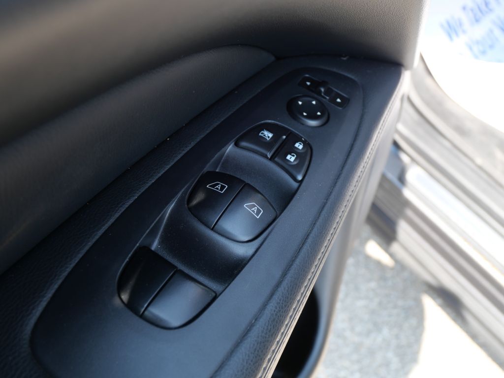 2017 Nissan Rogue SV Mt Pleasant MI