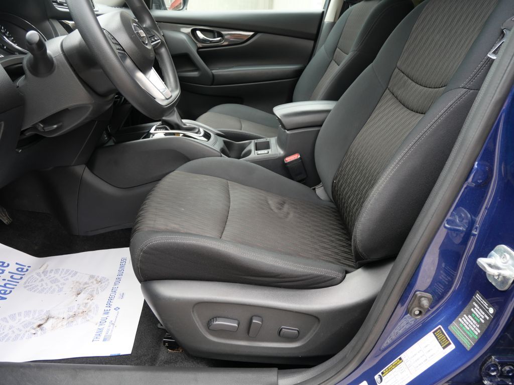 2017 Nissan Rogue SV Mt Pleasant MI