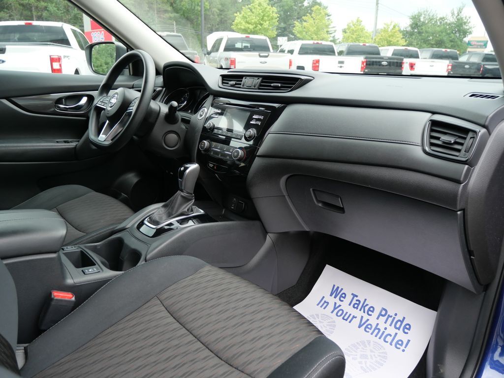 2017 Nissan Rogue SV Mt Pleasant MI