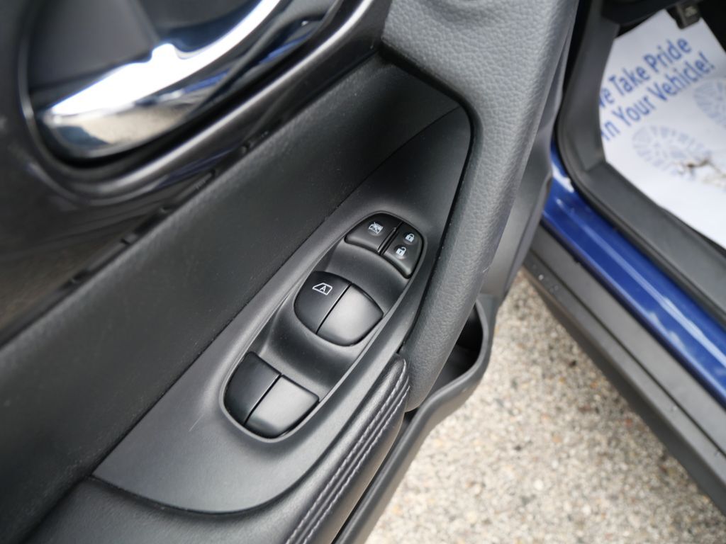 2017 Nissan Rogue SV Mt Pleasant MI