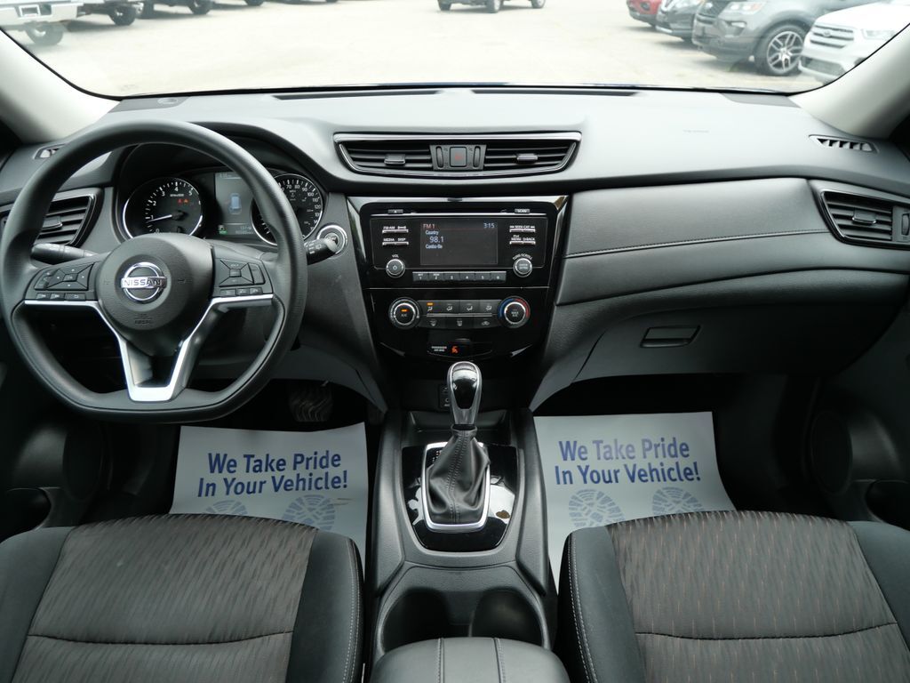 2017 Nissan Rogue SV Mt Pleasant MI