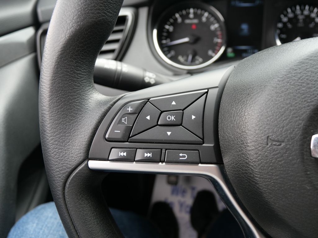 2017 Nissan Rogue SV Mt Pleasant MI